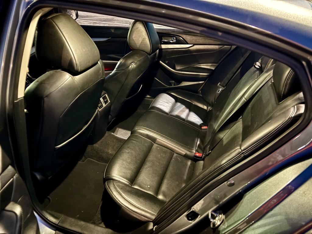 2018 Nissan Maxima Platinum photo