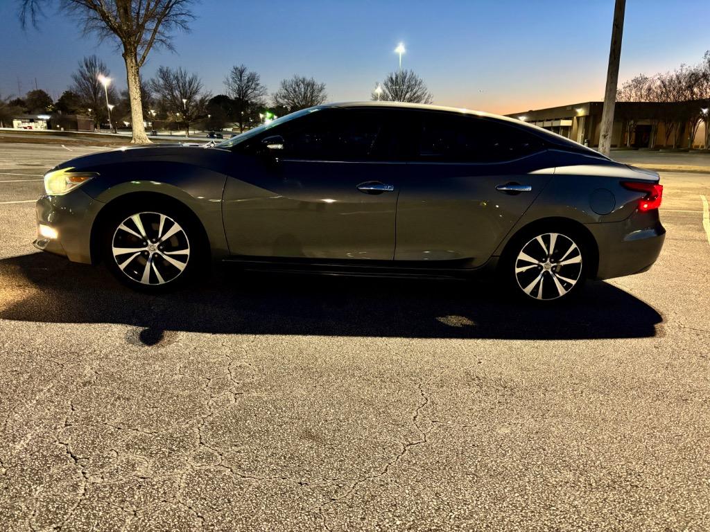 2018 Nissan Maxima Platinum photo