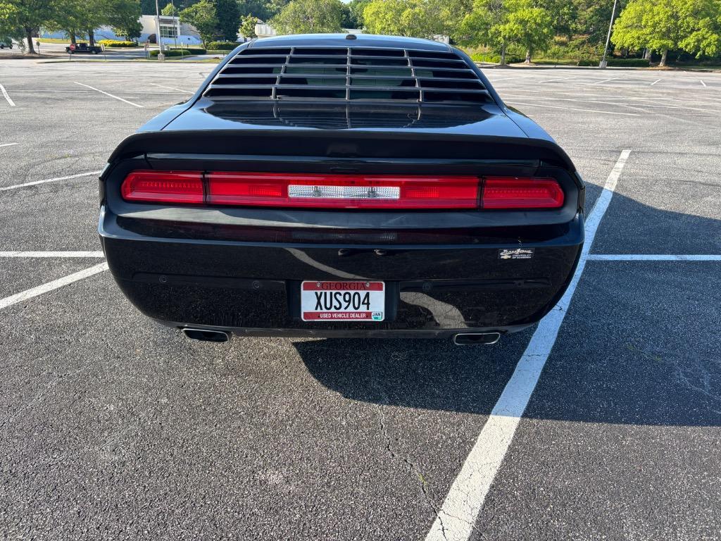2014 Dodge Challenger SXT photo