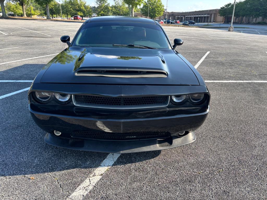 2014 Dodge Challenger SXT photo