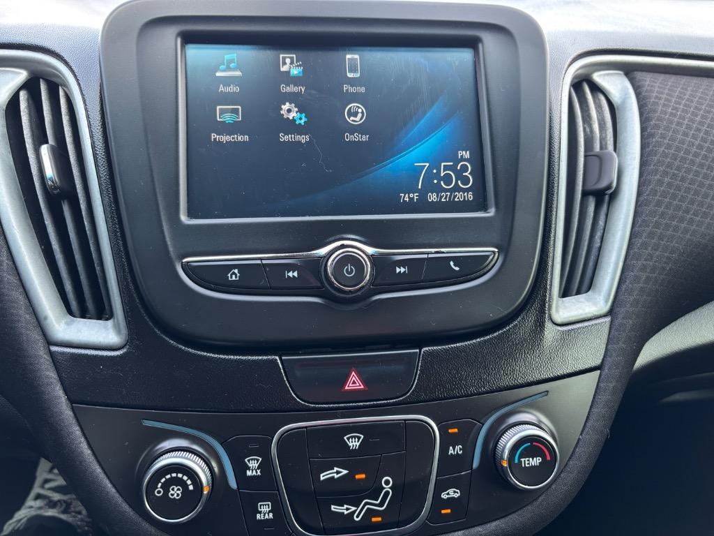 2017 Chevrolet Malibu - $6,500