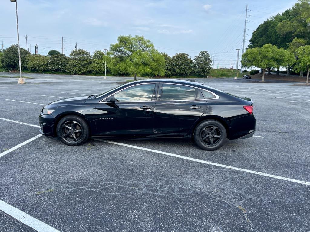 2017 Chevrolet Malibu - $6,500