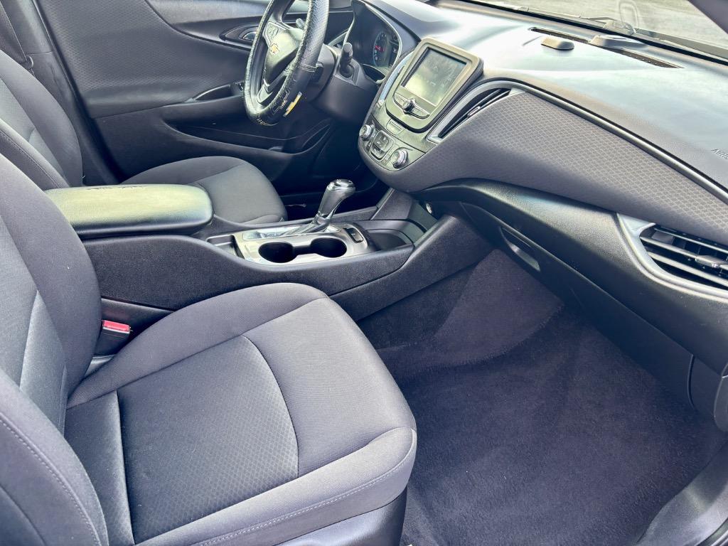 2017 Chevrolet Malibu - $6,500