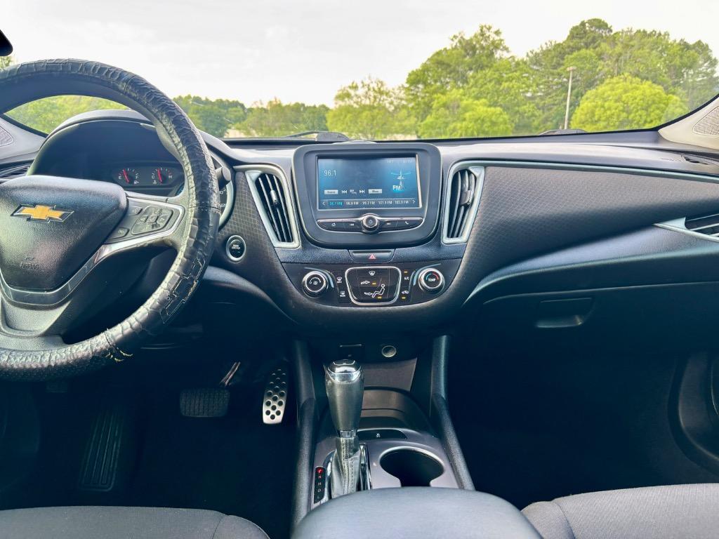 2017 Chevrolet Malibu - $6,500