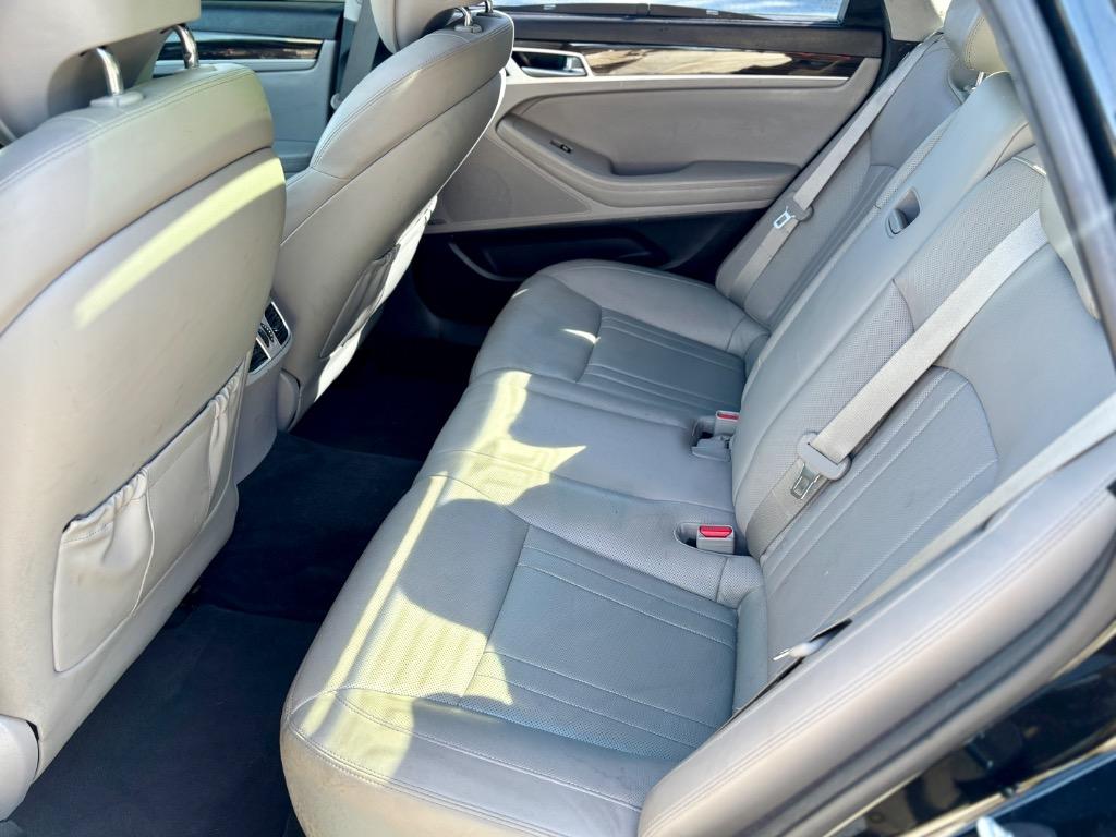 2017 Genesis G80 - $10,999