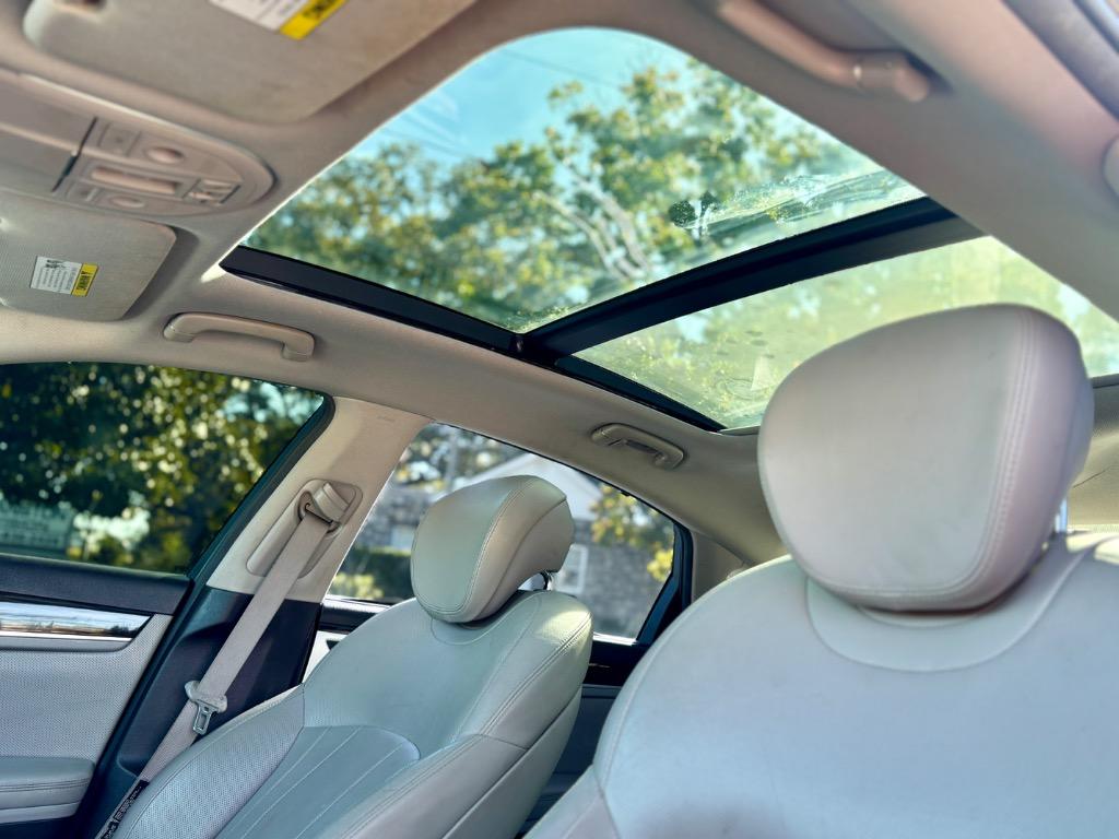 2017 Genesis G80 - $10,999