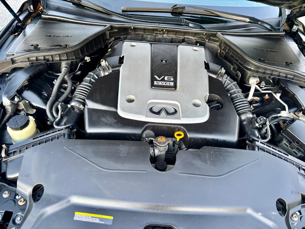 2015 INFINITI Q50 - $8,500