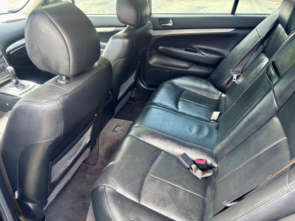 2013 INFINITI G - $7,999