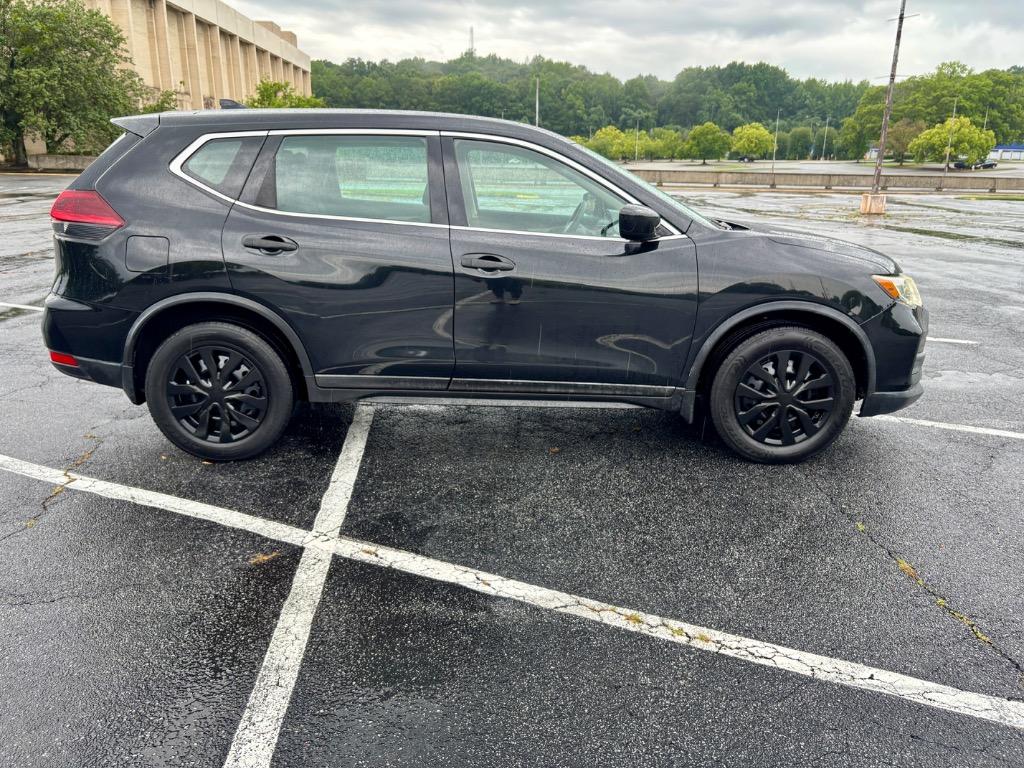 2018 Nissan Rogue - $7,999