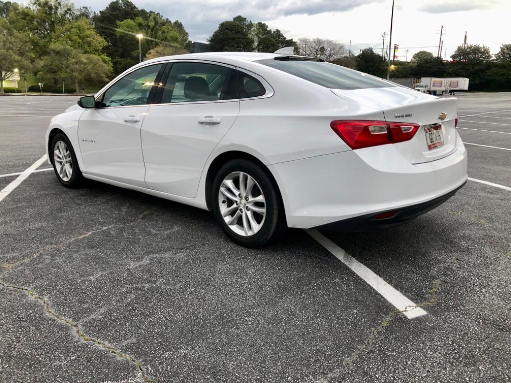 2018 Chevrolet Malibu LT photo