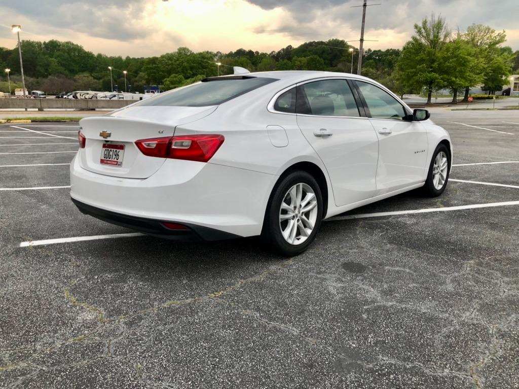 2018 Chevrolet Malibu LT photo