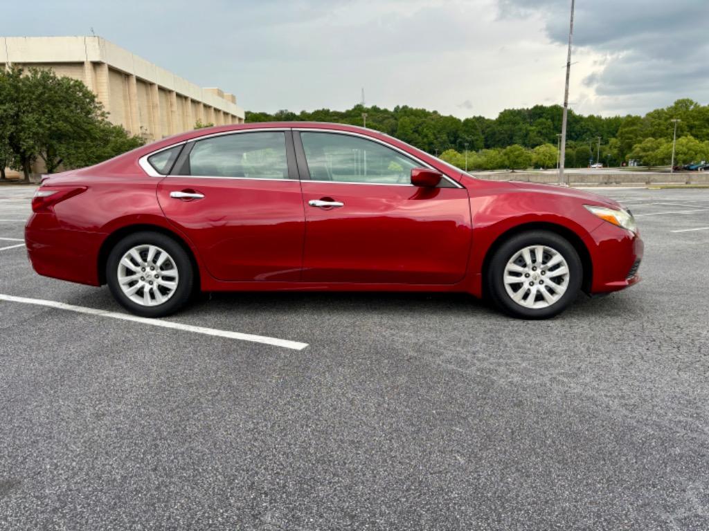 2018 Nissan Altima - $7,999
