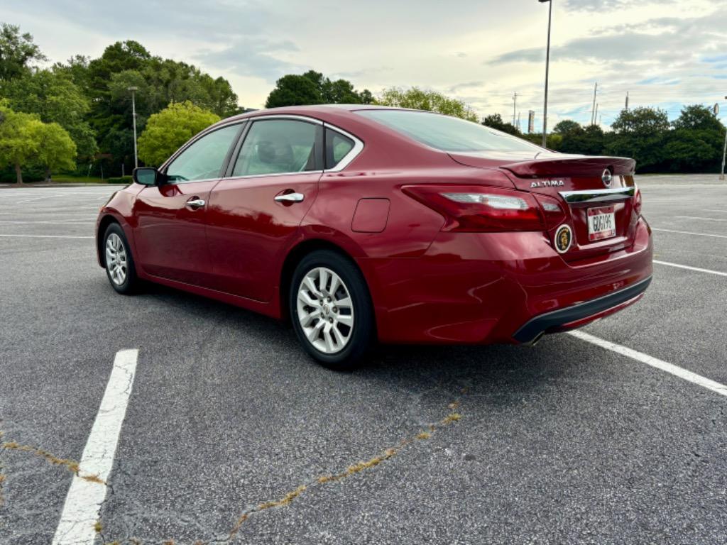 2018 Nissan Altima - $7,999