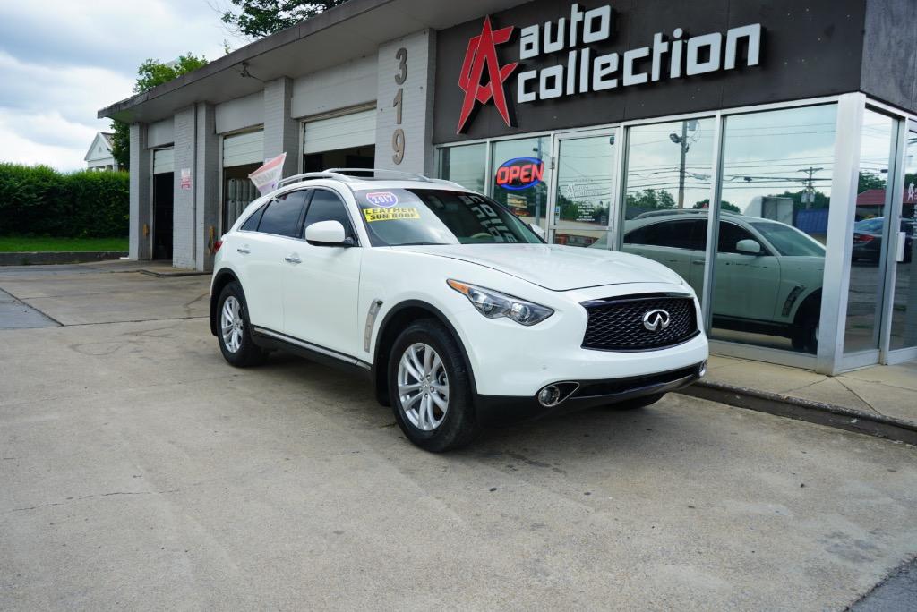 2017 INFINITI QX70