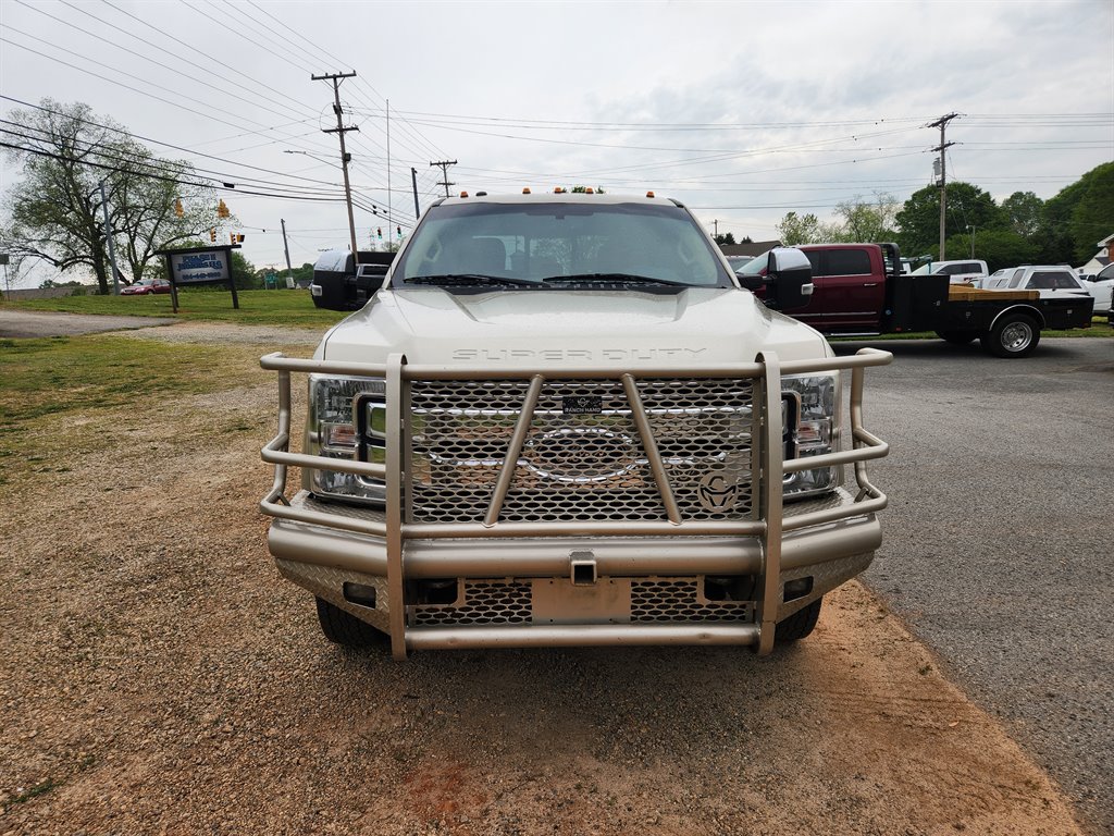 2017 Ford F350sd Lariat photo