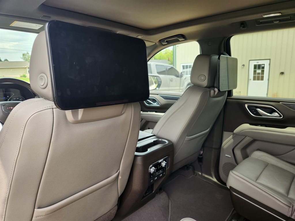 2021 GMC Yukon XL 1500 SLT photo