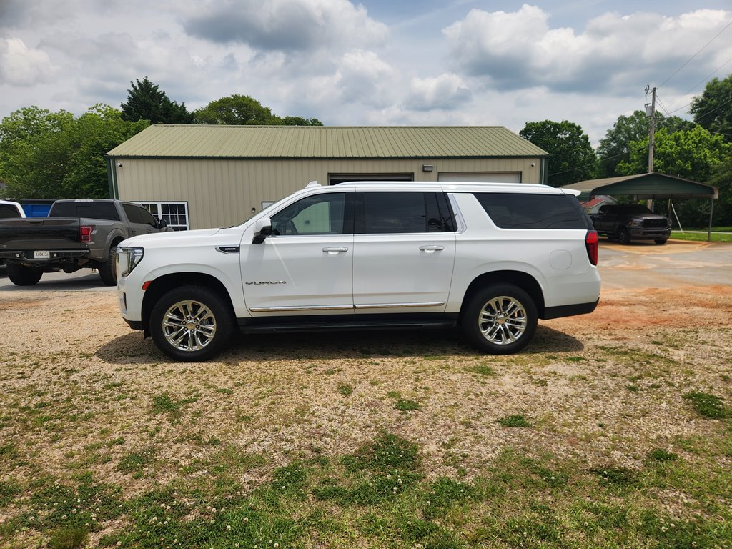 2021 GMC Yukon XL 1500 SLT photo