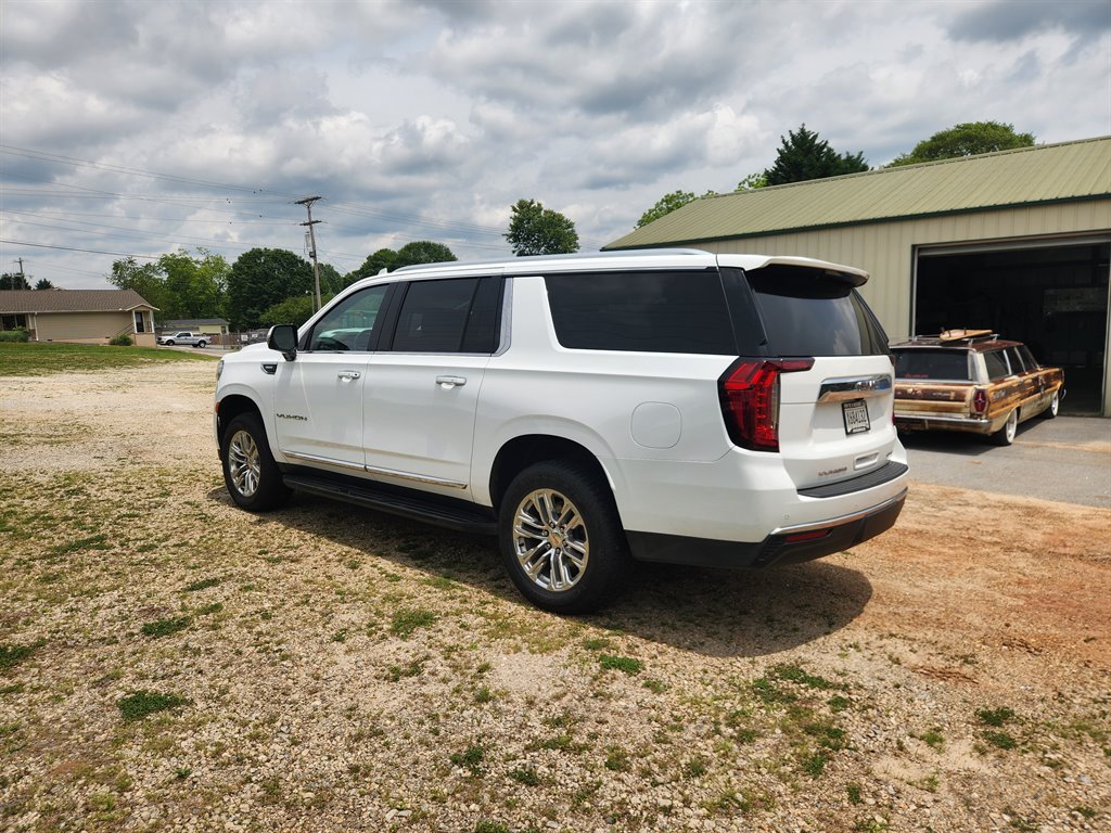 2021 GMC Yukon XL 1500 SLT photo