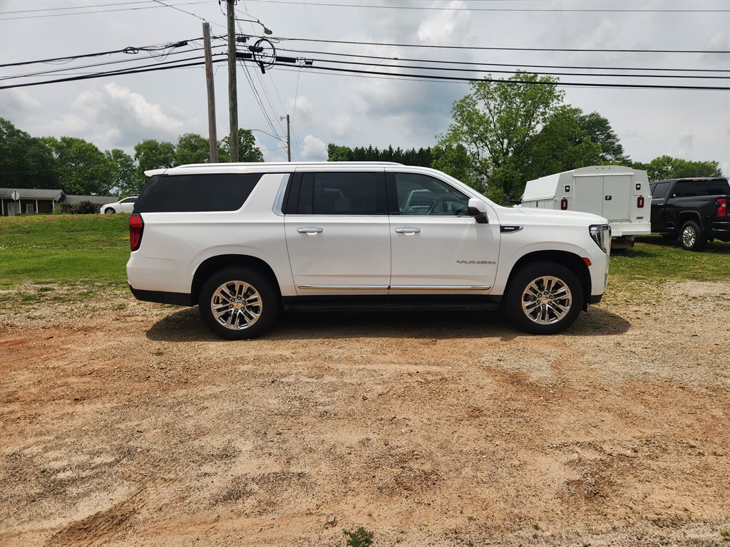 2021 GMC Yukon XL 1500 SLT photo