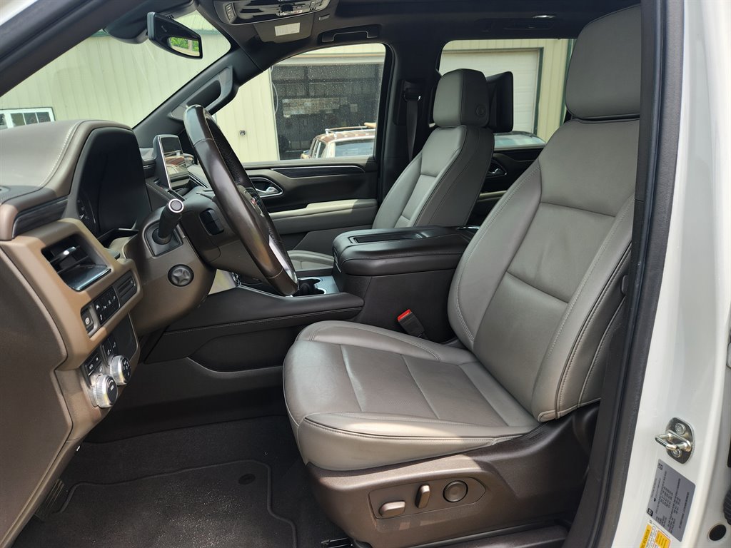 2021 GMC Yukon XL 1500 SLT photo