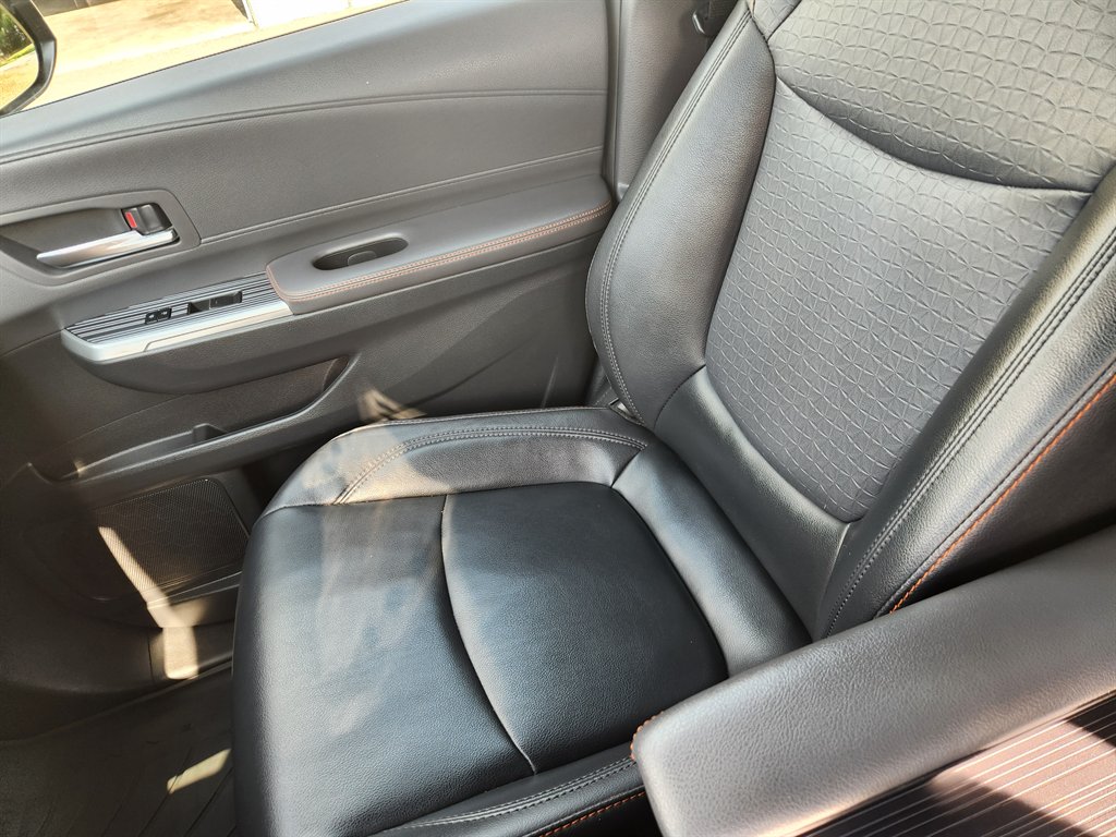 2022 Toyota Sienna - $32,900