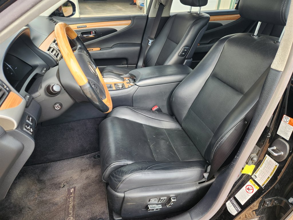 2017 Lexus LS