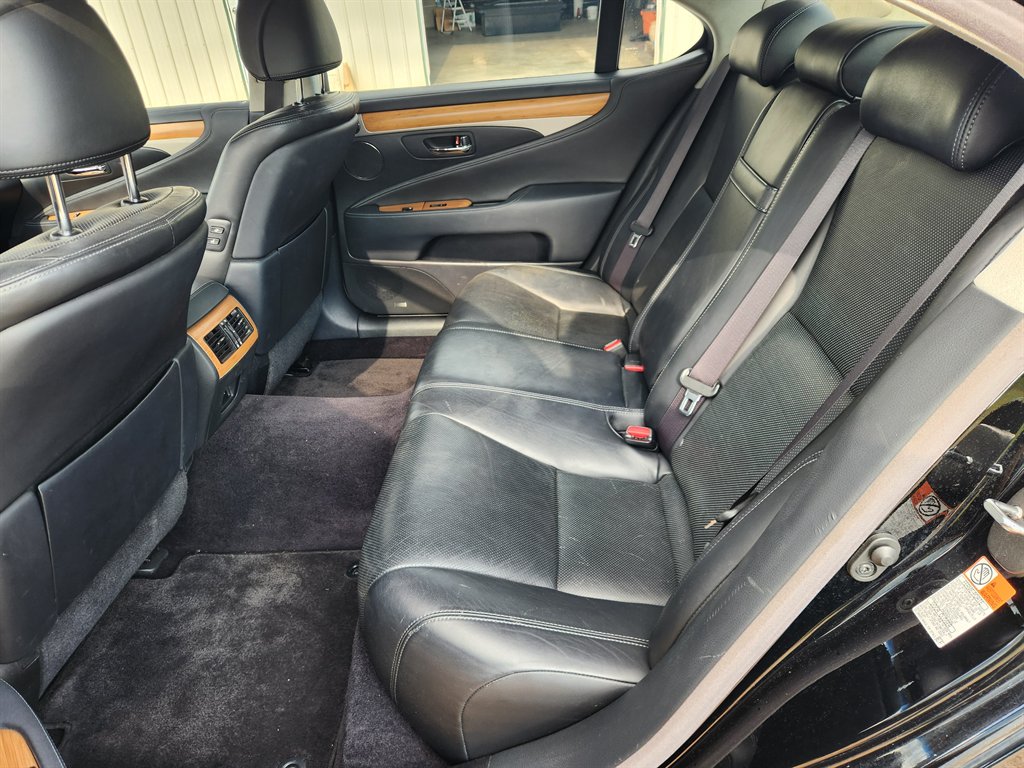 2017 Lexus LS