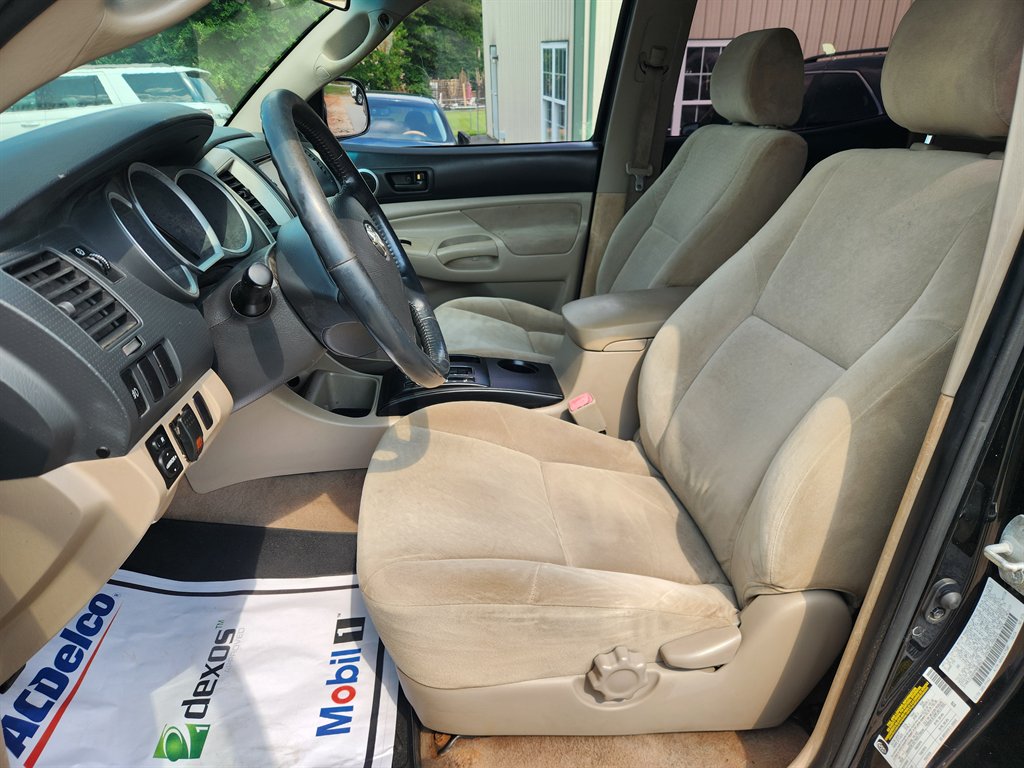 2006 Toyota Tacoma - $7,900