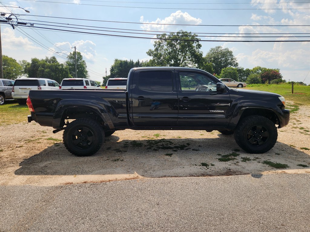2006 Toyota Tacoma - $7,900