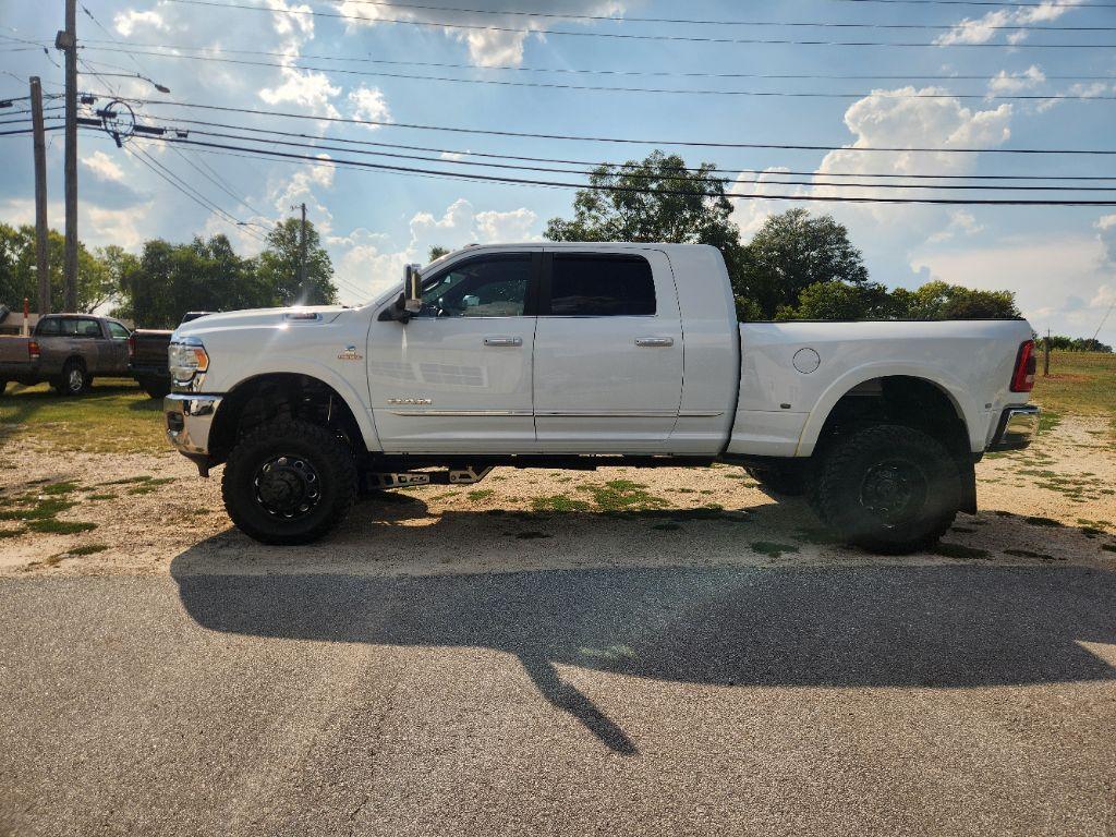 2022 Ram 3500 - $45,900