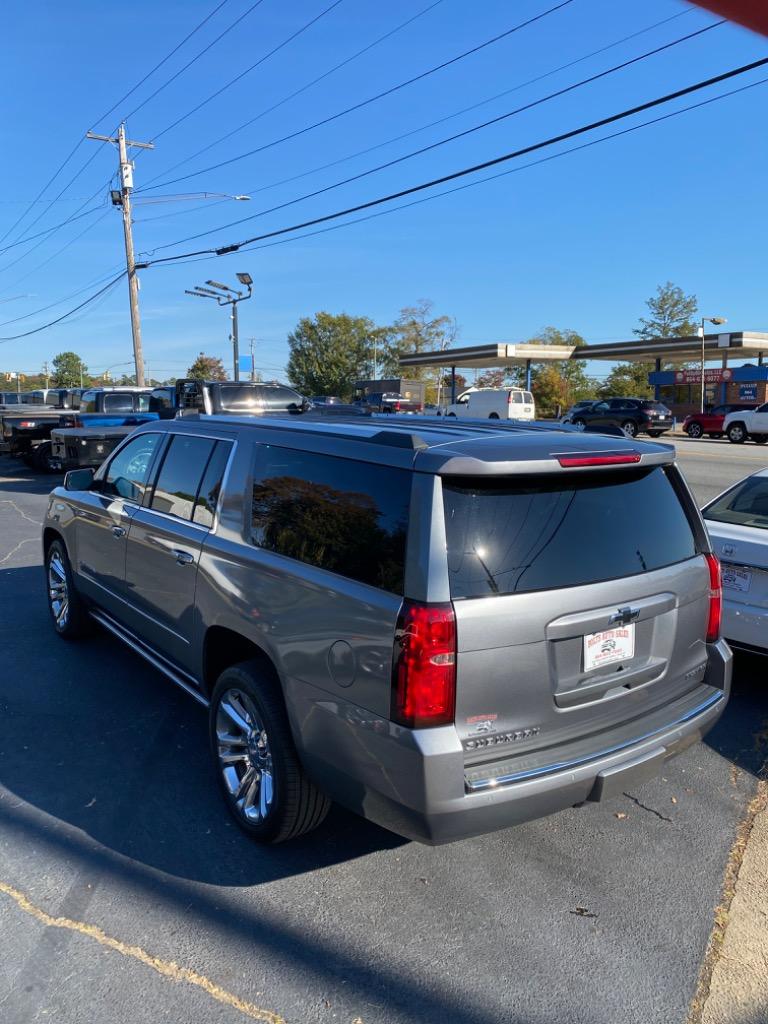 2019 Chevrolet Suburban 1500 Premier photo