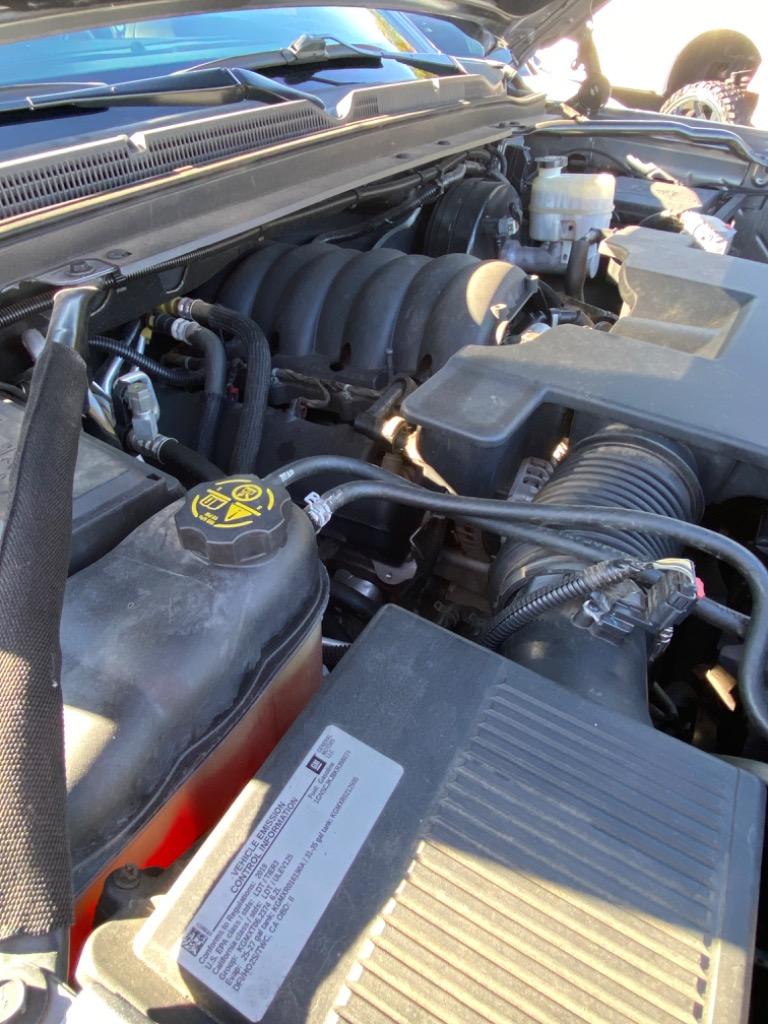 2019 Chevrolet Suburban 1500 Premier photo