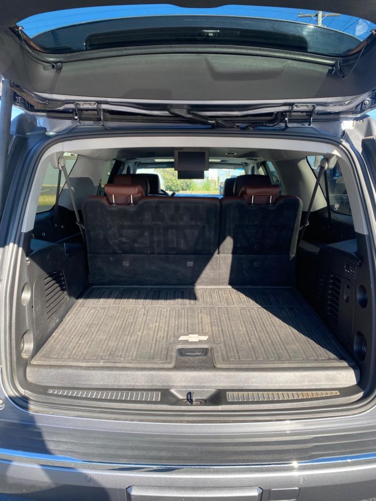 2019 Chevrolet Suburban 1500 Premier photo