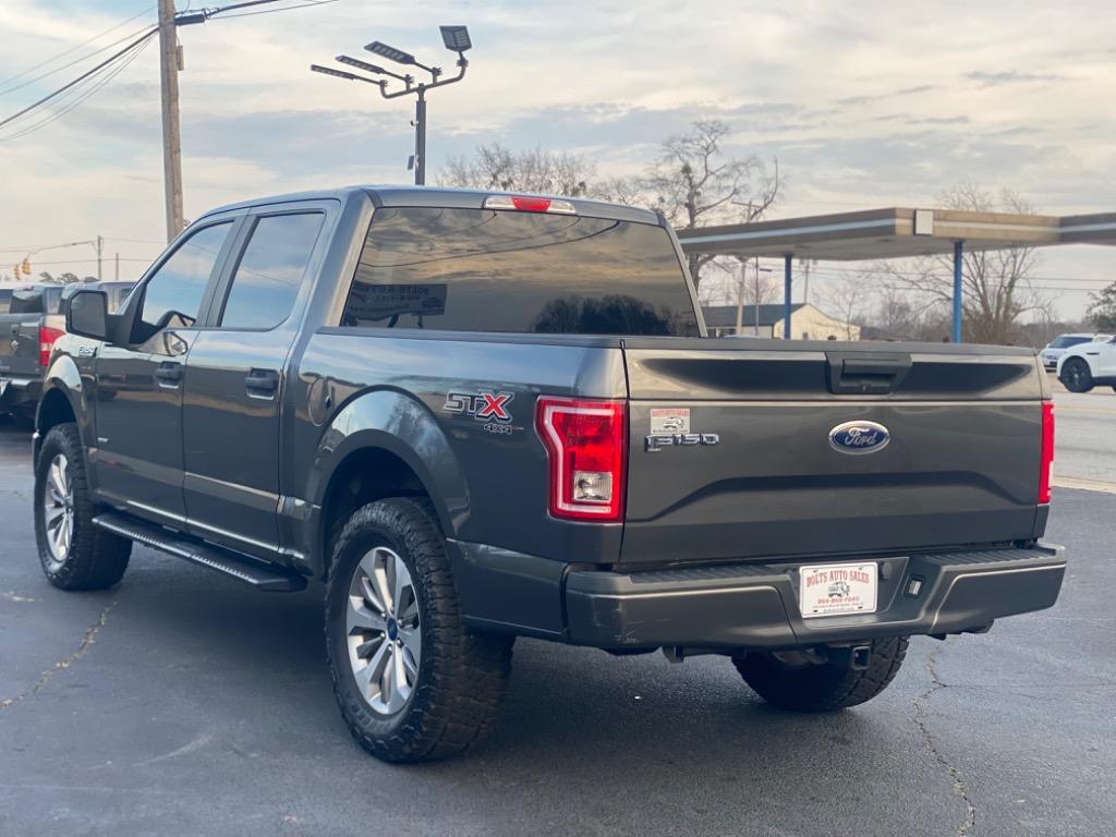 2017 Ford F150 XLT photo