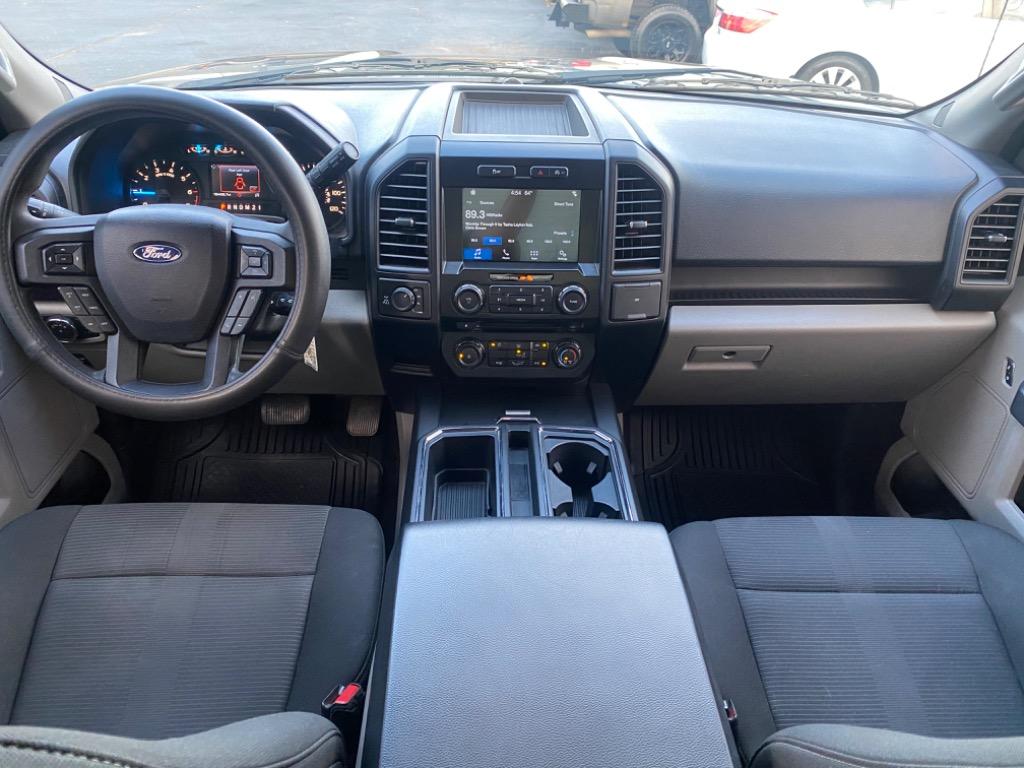 2017 Ford F150 XLT photo
