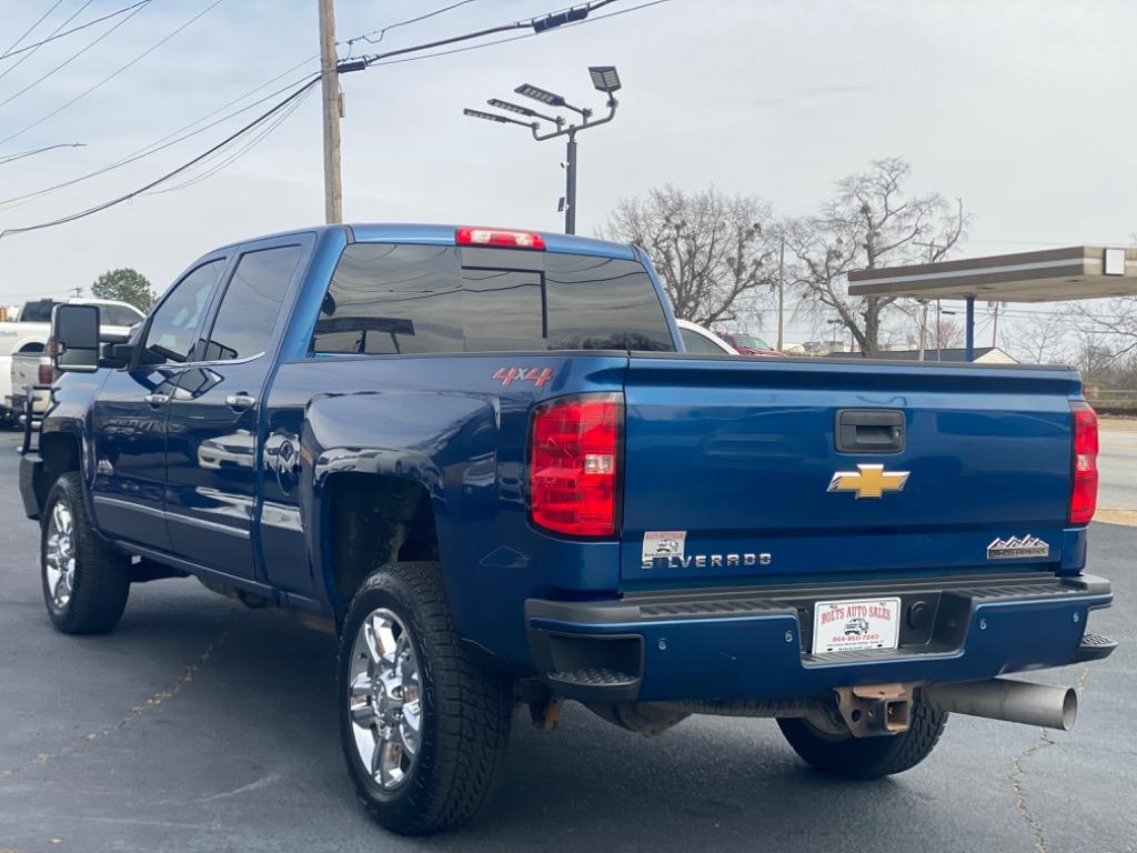 2018 Chevrolet Silverado 2500 High Country photo