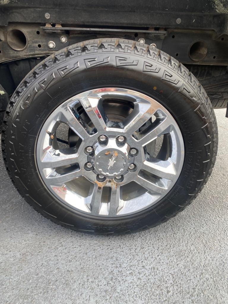 2018 Chevrolet Silverado 2500 High Country photo