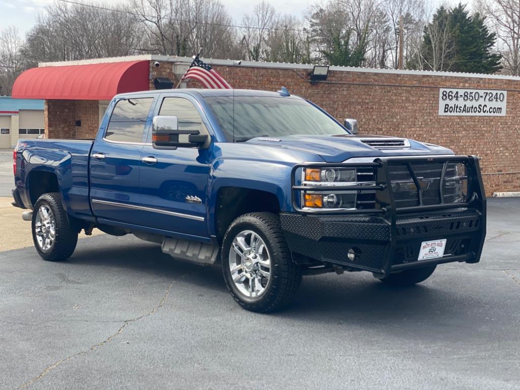2018 Chevrolet Silverado 2500 High Country photo