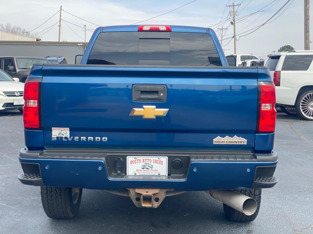 2018 Chevrolet Silverado 2500 High Country photo