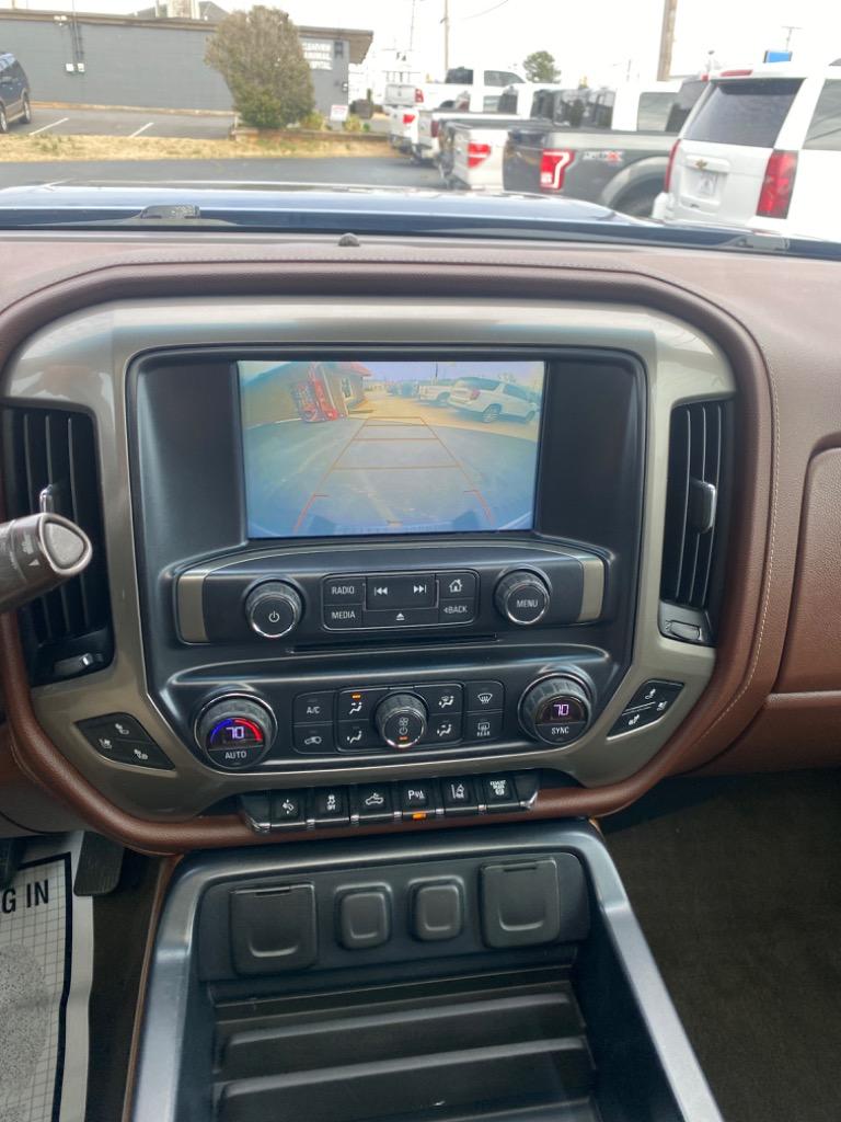 2018 Chevrolet Silverado 2500 High Country photo