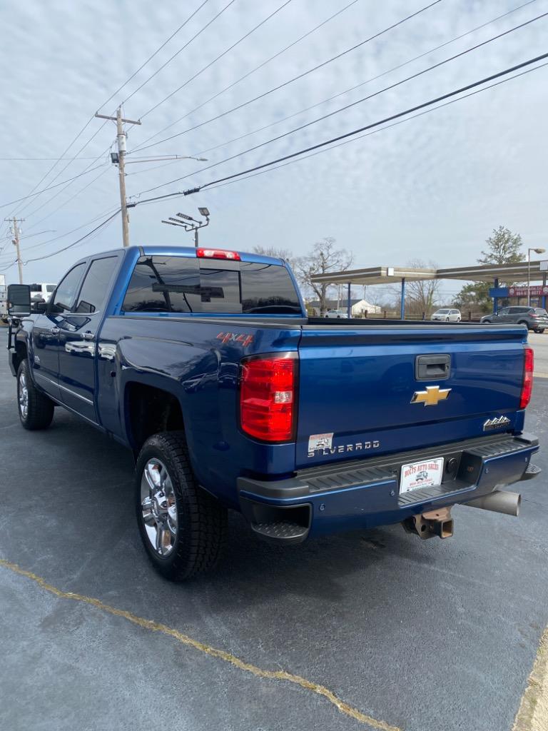 2018 Chevrolet Silverado 2500 High Country photo