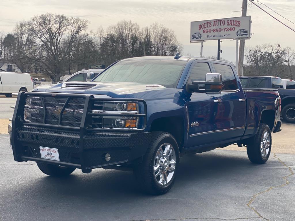 2018 Chevrolet Silverado 2500 High Country photo