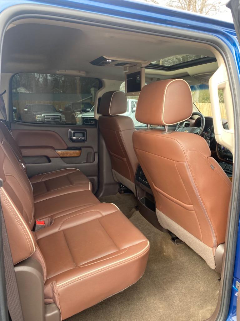 2018 Chevrolet Silverado 2500 High Country photo