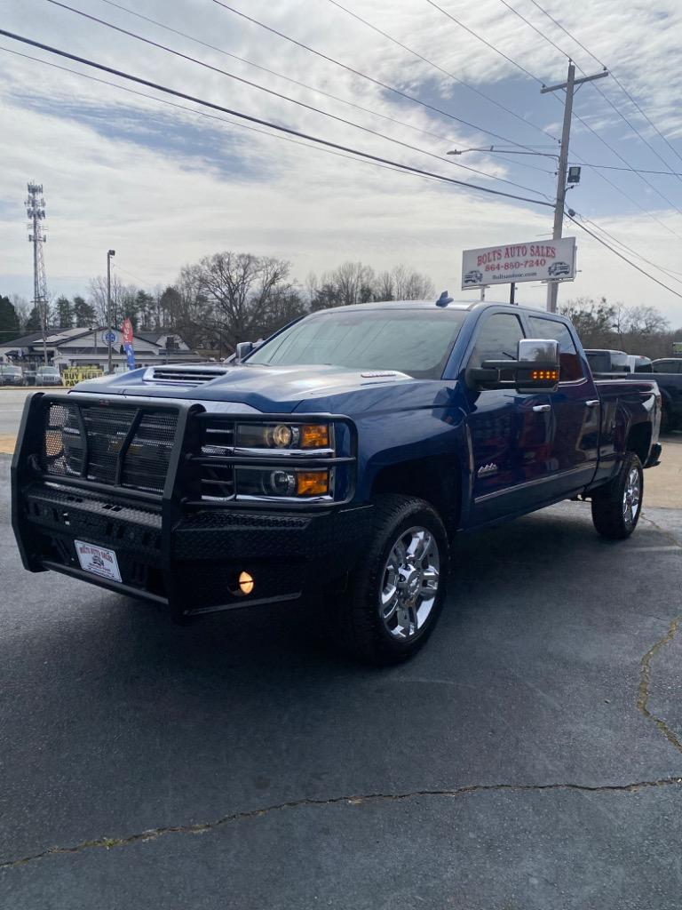 2018 Chevrolet Silverado 2500 High Country photo