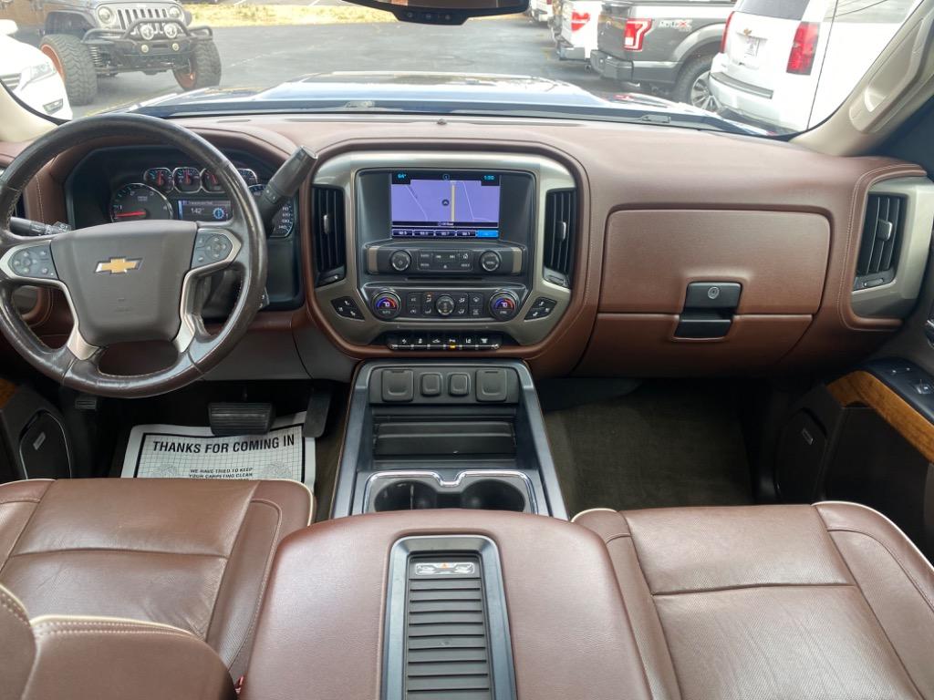 2018 Chevrolet Silverado 2500 High Country photo