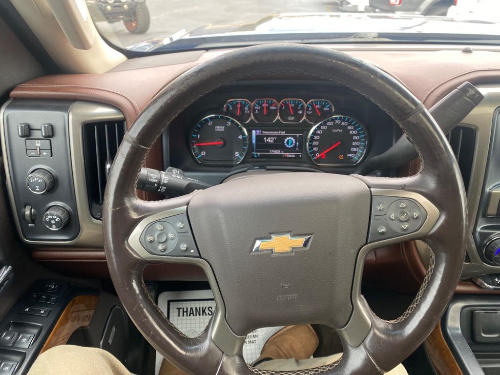 2018 Chevrolet Silverado 2500 High Country photo