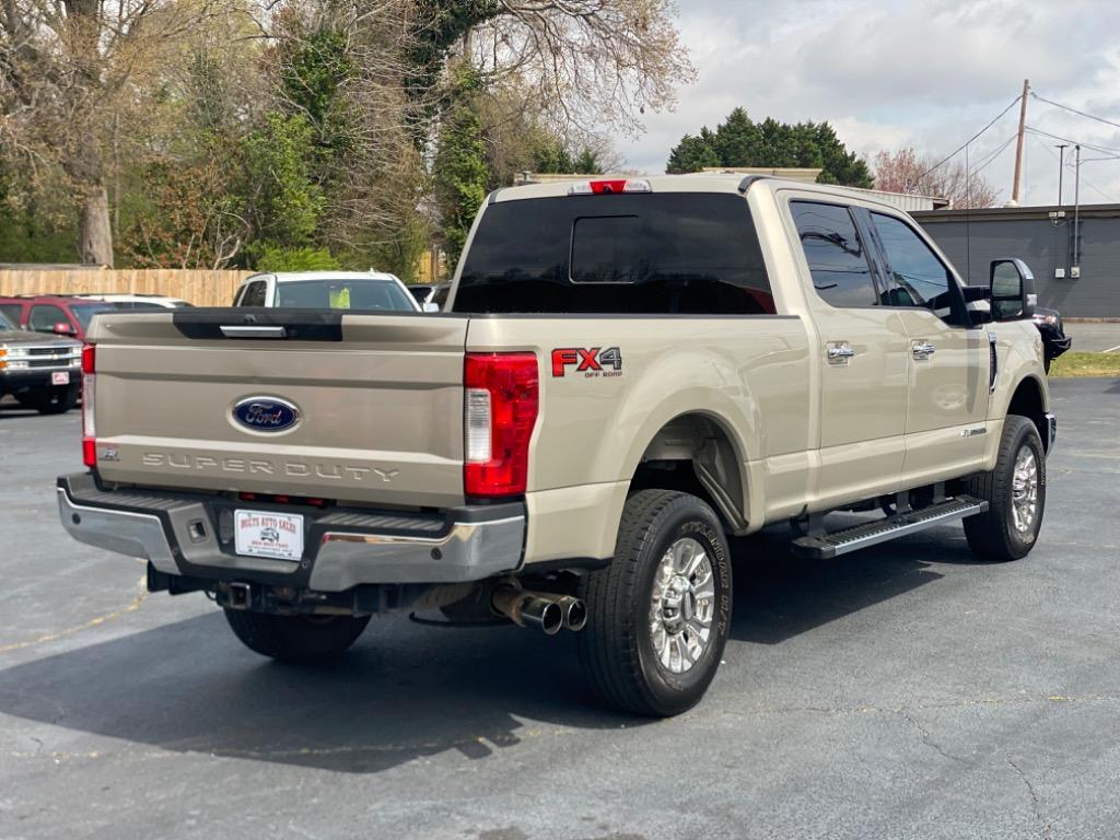 2017 Ford F250sd Lariat photo