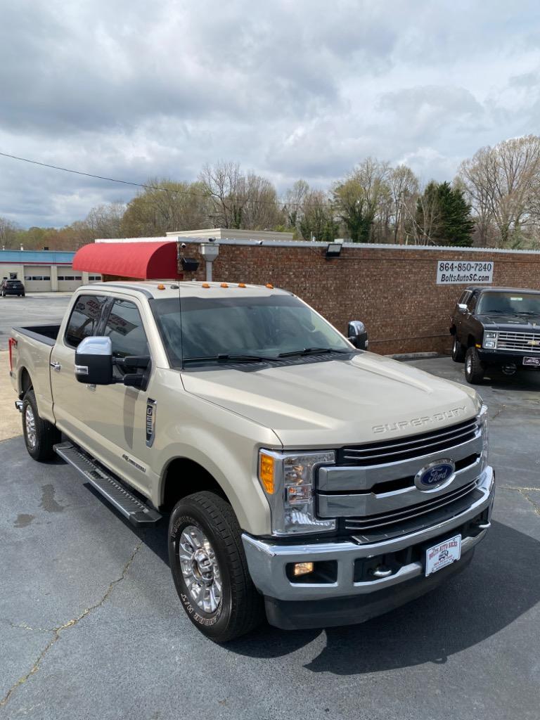 2017 Ford F250sd Lariat photo