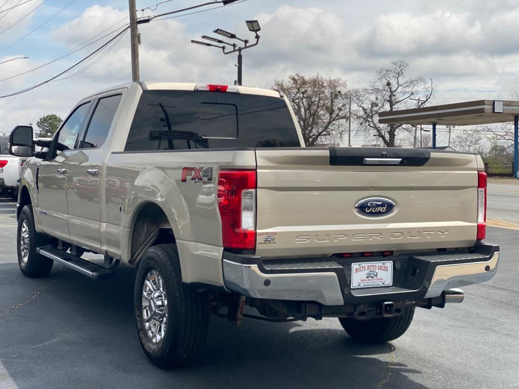 2017 Ford F250sd Lariat photo