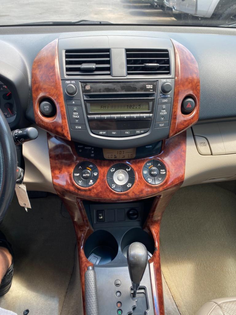 2008 Toyota RAV4 Limited photo